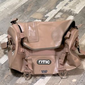 Rtic brown heavy duty duffle bag.